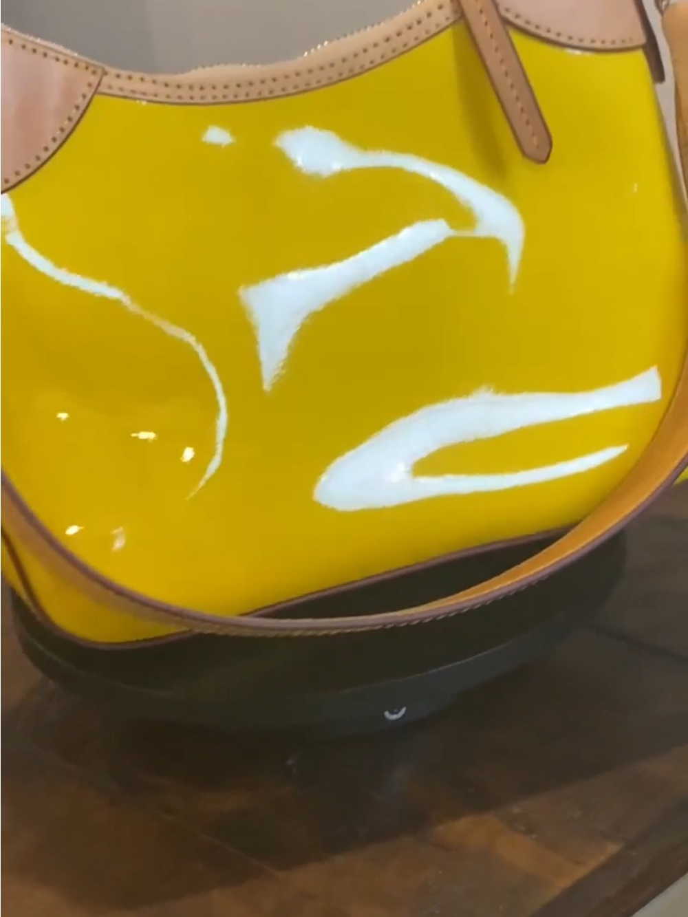 Stunning Yellow Dooney & Bourke Patent Leather Shoulder Bag EUC COA - Picture 6 of 15